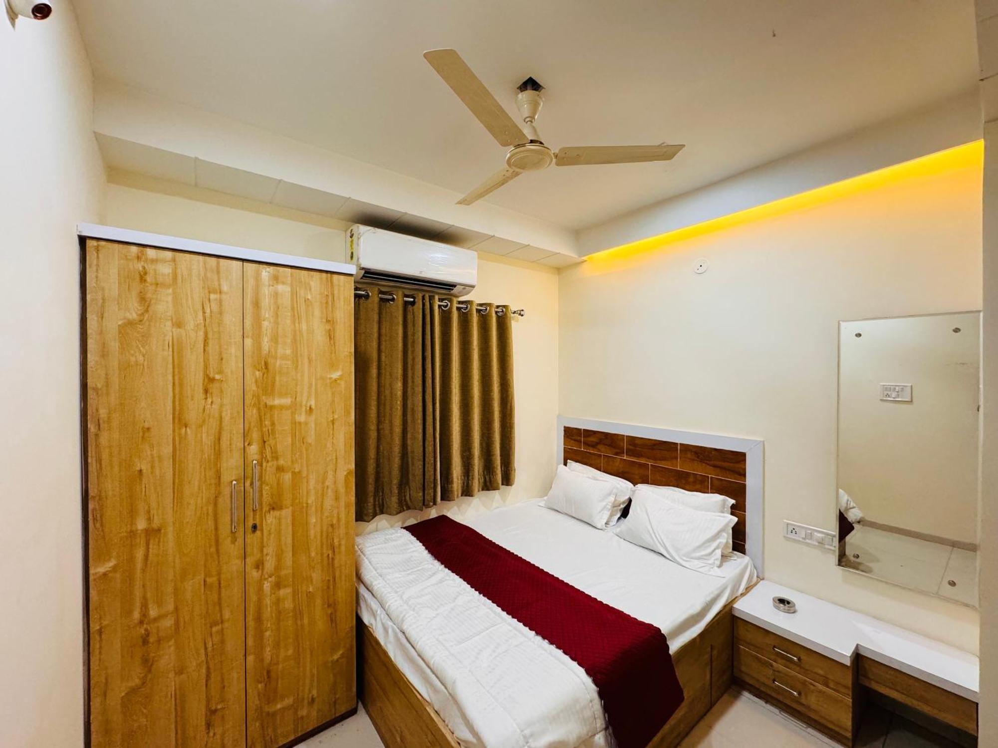 Home Escape 1Bhk Apartment Near Bombay Hospital Indore Exterior photo