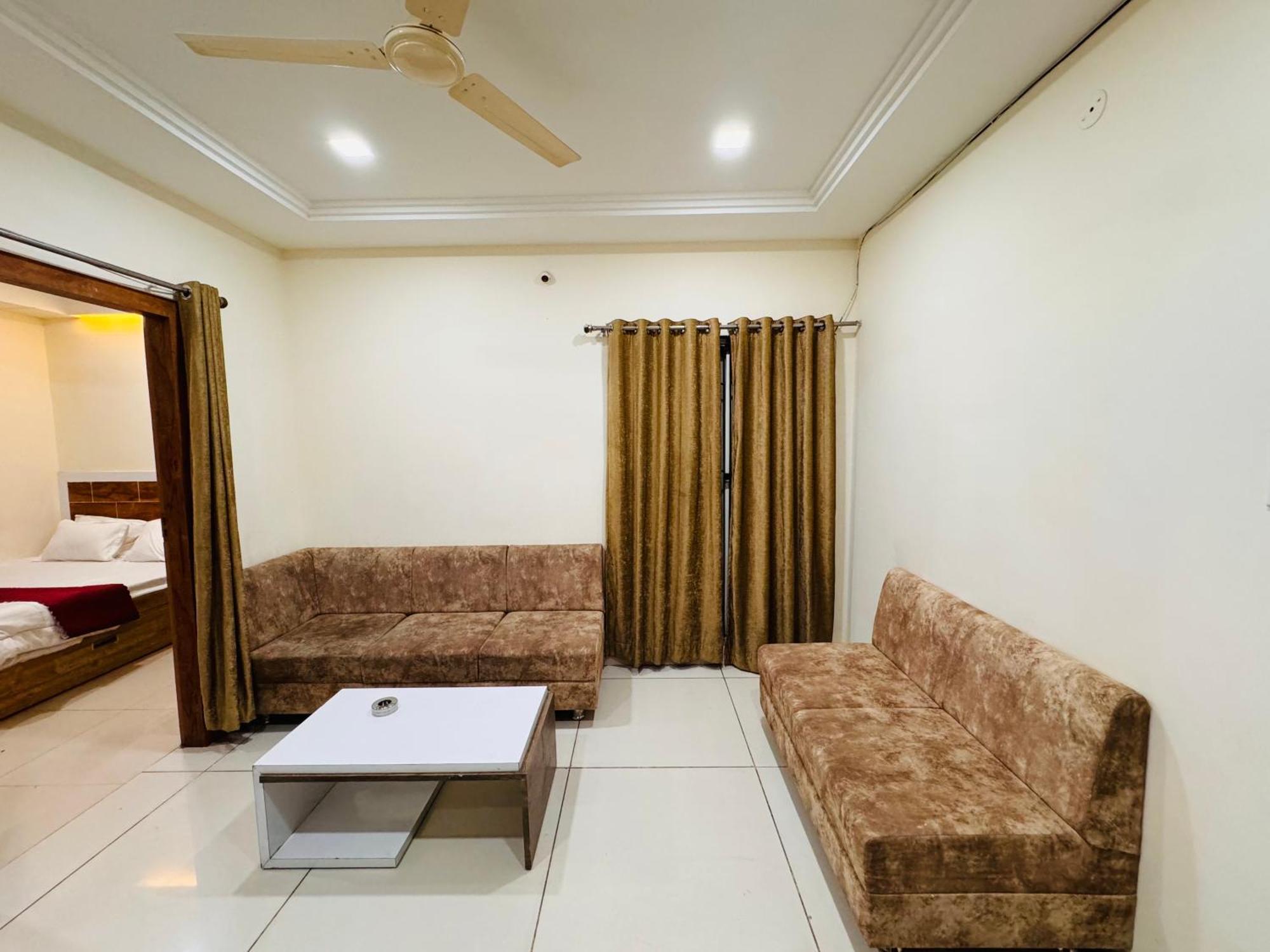 Home Escape 1Bhk Apartment Near Bombay Hospital Indore Exterior photo