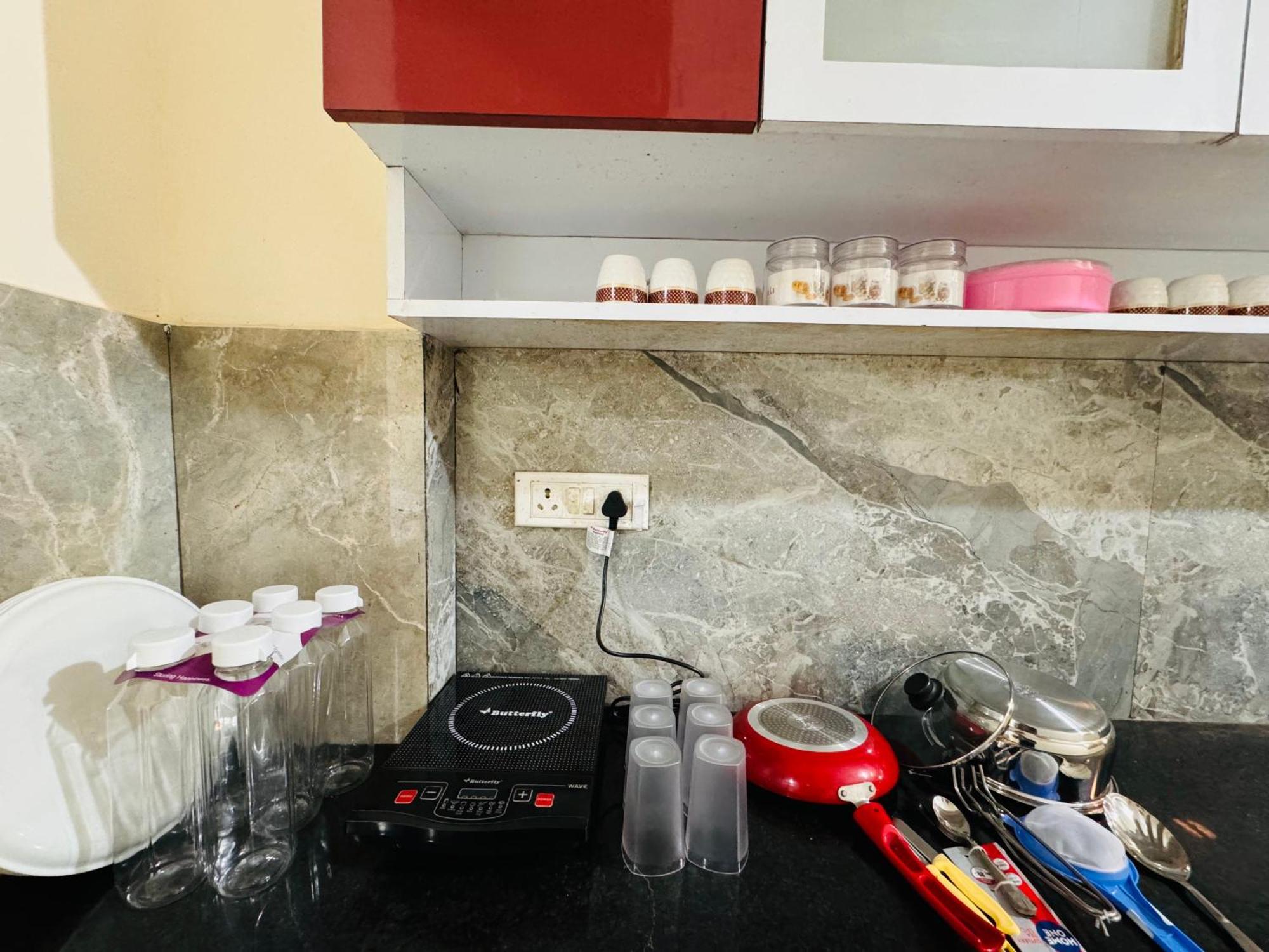 Home Escape 1Bhk Apartment Near Bombay Hospital Indore Exterior photo